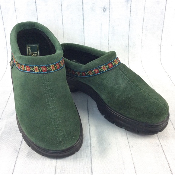 Daniel Green Shoes - Daniel Green Suede Clogs 8 Green Leather Women’s